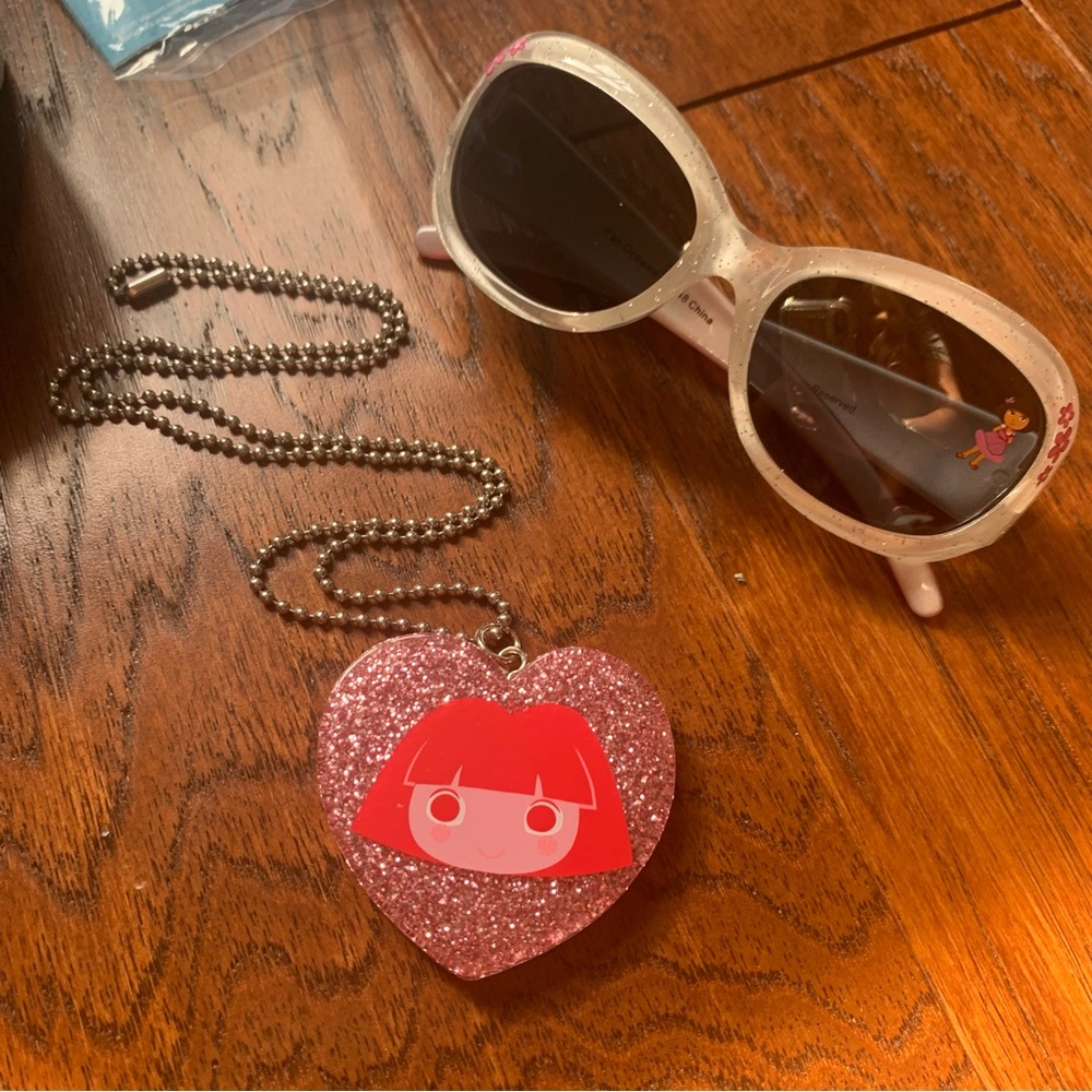 Dora the Explorer Party Favor Set 30pc Backpack Necklace Gift - Picture 6 of 14